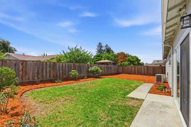 546 Woodstock Way, Santa Clara, CA 95054