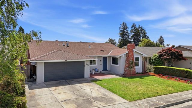 546 Woodstock Way, Santa Clara, CA 95054