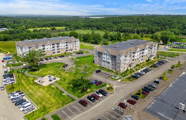 2 Codman Way 402, Westborough, MA 01581