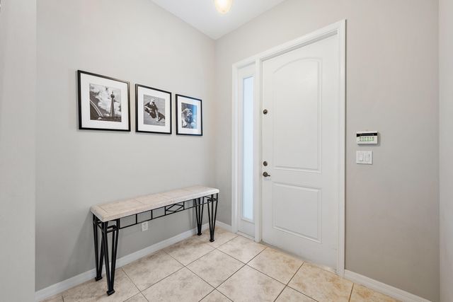 1056 Piccadilly Street, Palm Beach Gardens, FL 33418