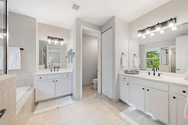 1056 Piccadilly Street, Palm Beach Gardens, FL 33418