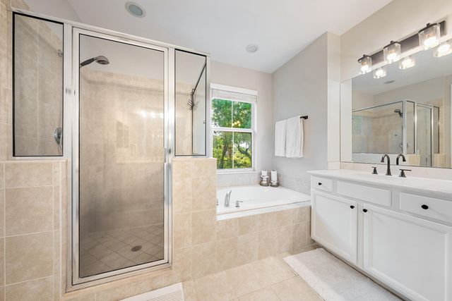 1056 Piccadilly Street, Palm Beach Gardens, FL 33418