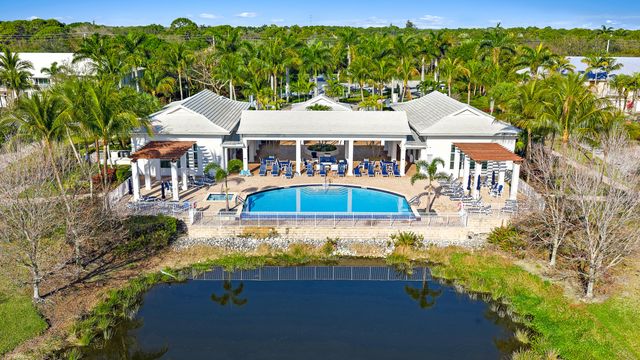 1056 Piccadilly Street, Palm Beach Gardens, FL 33418