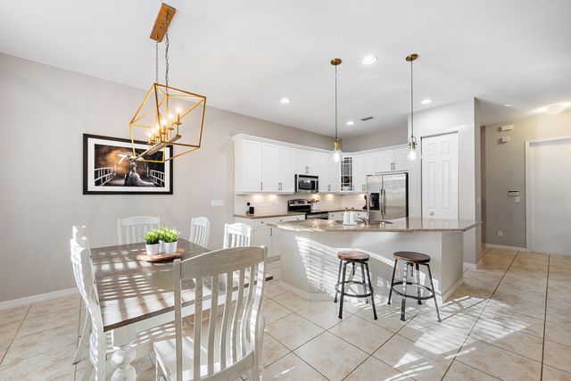 1056 Piccadilly Street, Palm Beach Gardens, FL 33418