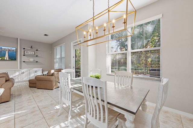 1056 Piccadilly Street, Palm Beach Gardens, FL 33418