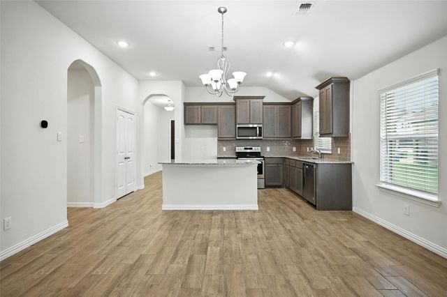 5 Pheasant Run, Sanger, TX 76266