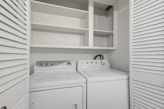 334 Rogers St, Lowell, MA 01852