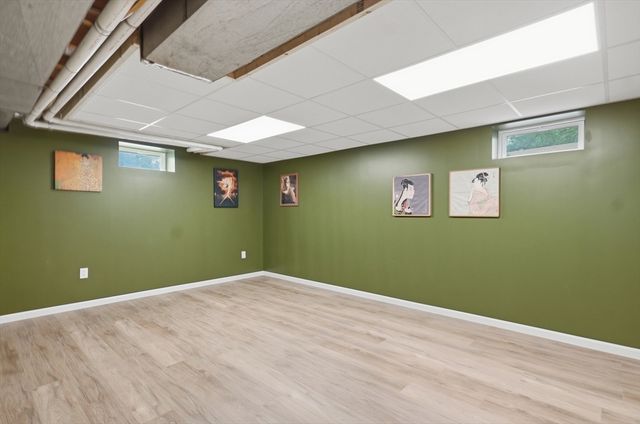 334 Rogers St, Lowell, MA 01852