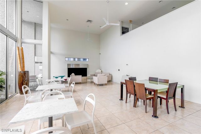 153 Santa Clara DR 15, Naples, FL 34104