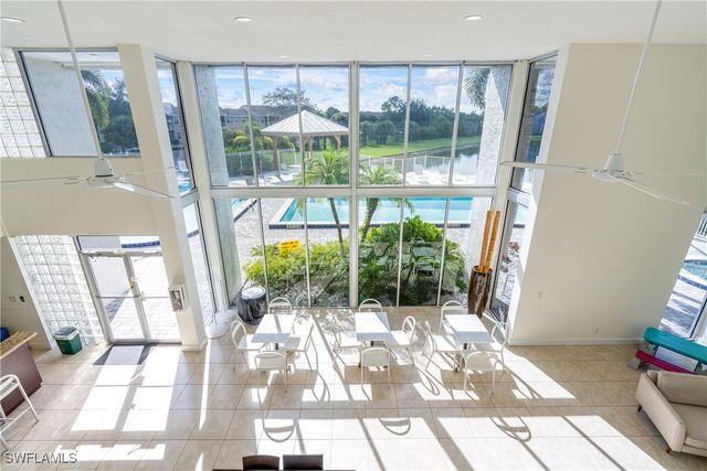 153 Santa Clara DR 15, Naples, FL 34104