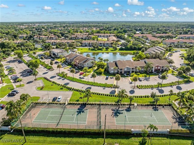 153 Santa Clara DR 15, Naples, FL 34104