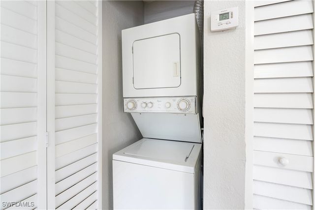 153 Santa Clara DR 15, Naples, FL 34104