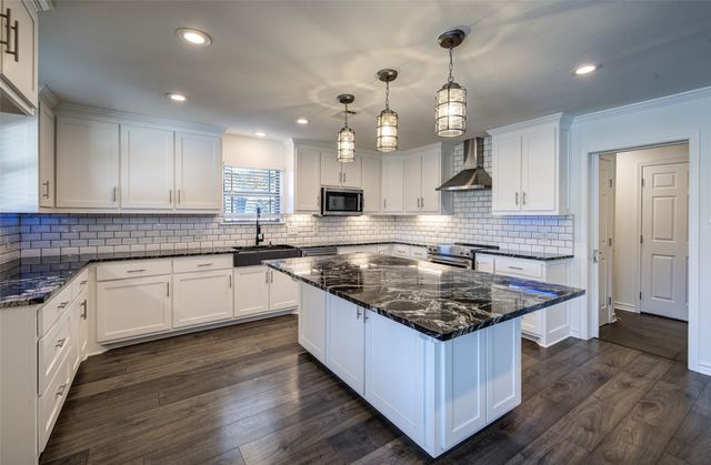 220 Odessa Drive, Haslet, TX 76052