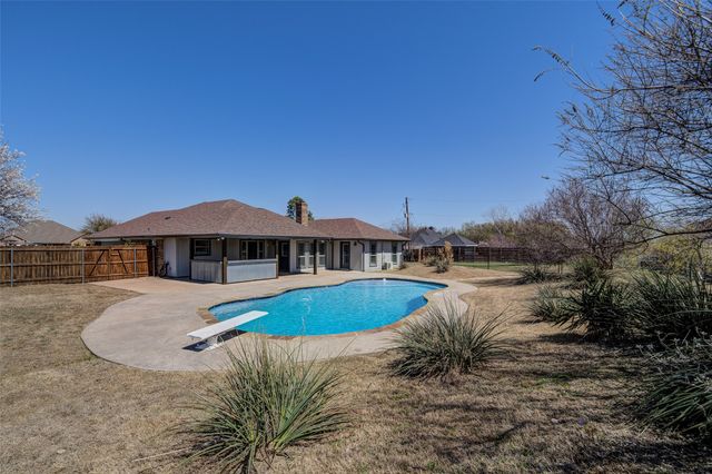 220 Odessa Drive, Haslet, TX 76052