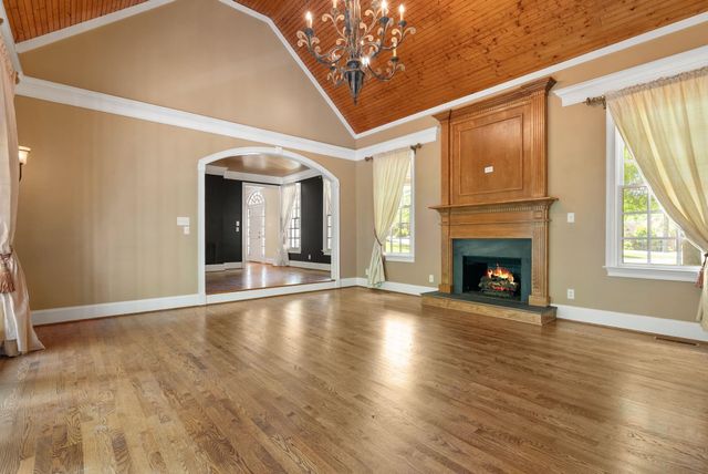 603 Virginia Pine Ct, Spartanburg, SC 29306