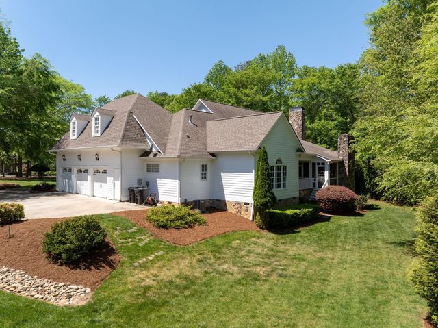 603 Virginia Pine Ct, Spartanburg, SC 29306
