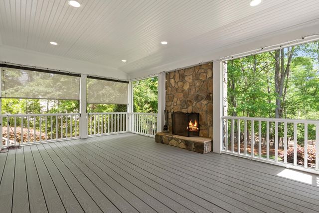 603 Virginia Pine Ct, Spartanburg, SC 29306