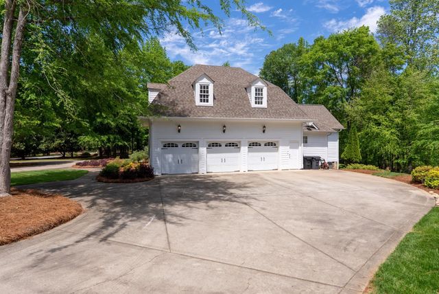 603 Virginia Pine Ct, Spartanburg, SC 29306