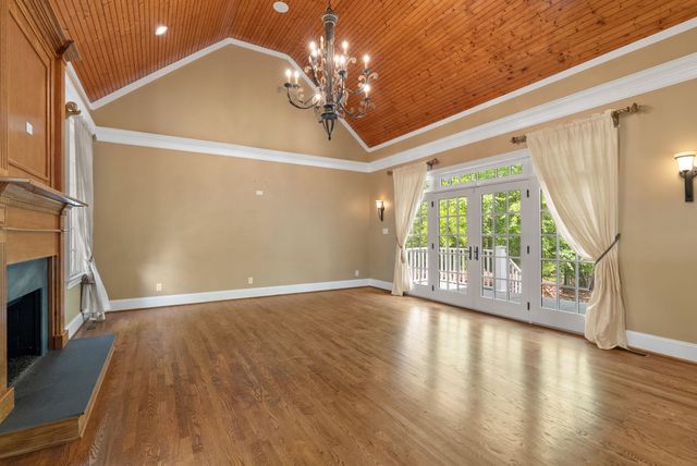603 Virginia Pine Ct, Spartanburg, SC 29306