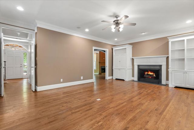 603 Virginia Pine Ct, Spartanburg, SC 29306