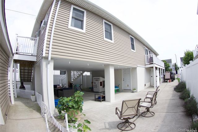 439 Market E, Long Beach, NY 11561