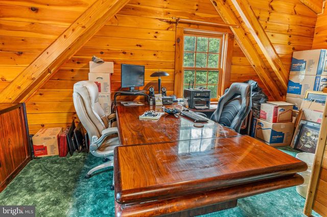 1305 WHISPERING PINES RD, Slanesville, WV 25444