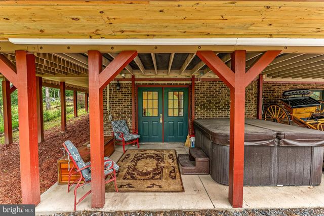 1305 WHISPERING PINES RD, Slanesville, WV 25444