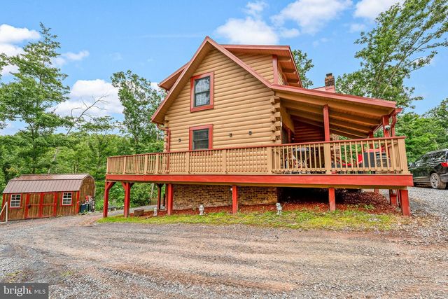 1305 WHISPERING PINES RD, Slanesville, WV 25444
