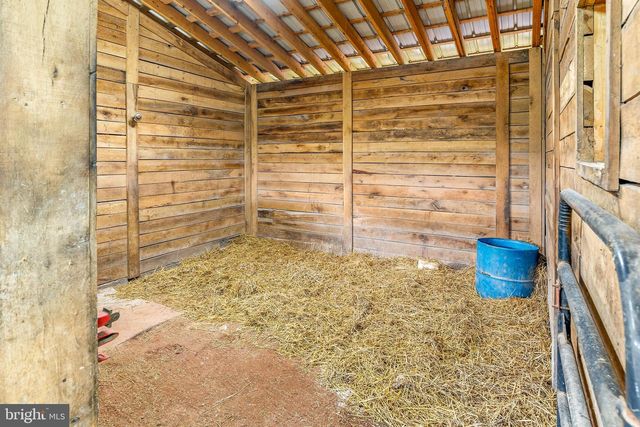 1305 WHISPERING PINES RD, Slanesville, WV 25444