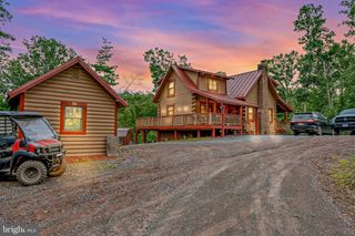 1305 WHISPERING PINES RD, Slanesville, WV 25444