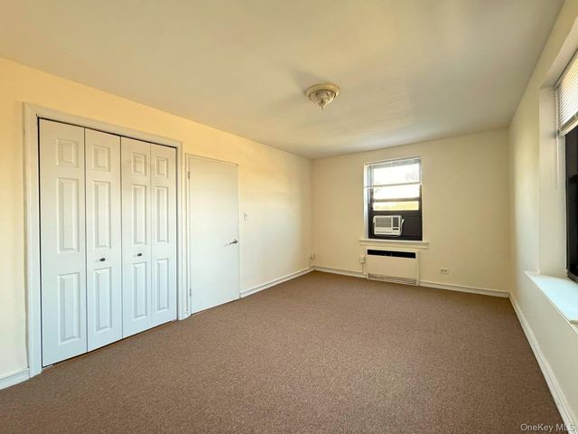 73-11 Bell Blvd 5D, Bayside, NY 11364