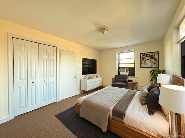 73-11 Bell Blvd 5D, Bayside, NY 11364