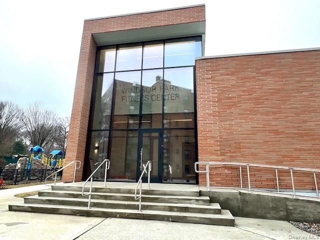 73-11 Bell Blvd 5D, Bayside, NY 11364