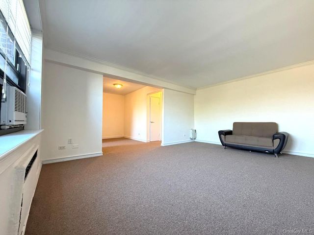 73-11 Bell Blvd 5D, Bayside, NY 11364