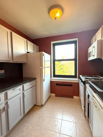 73-11 Bell Blvd 5D, Bayside, NY 11364