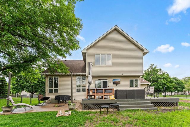 7216 Whitehall Road, Shakopee, MN 55379