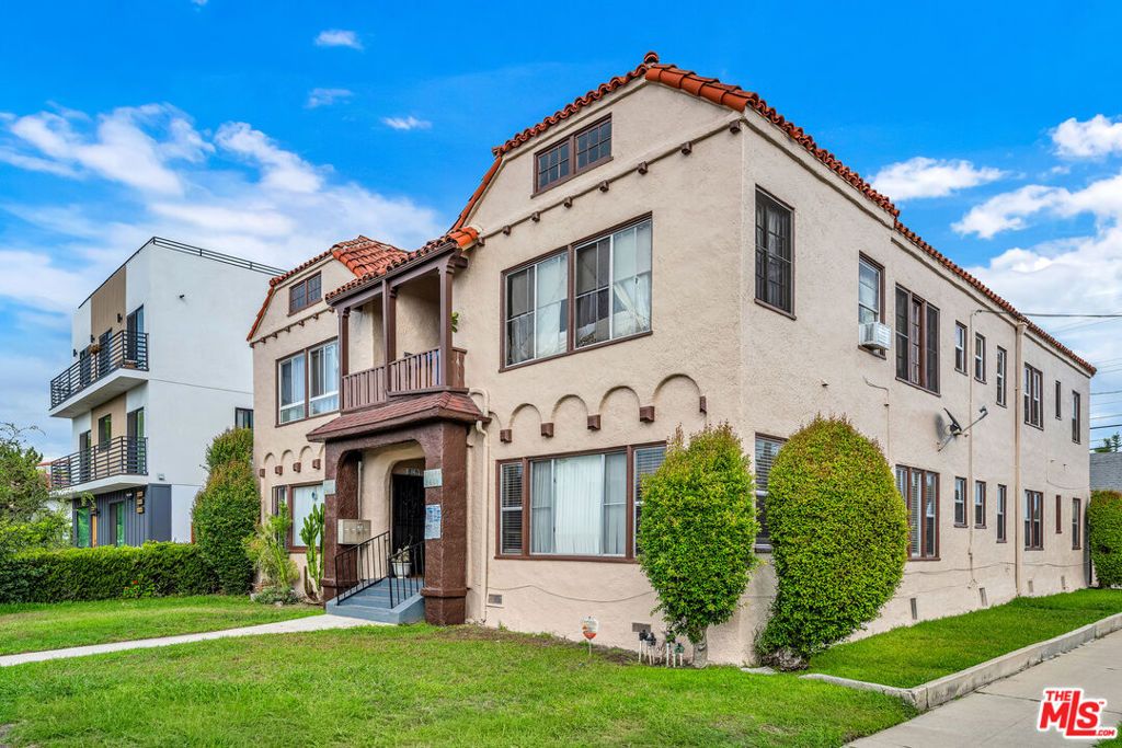 1662 S Hayworth Avenue, Los Angeles, CA 90035 — photo 2