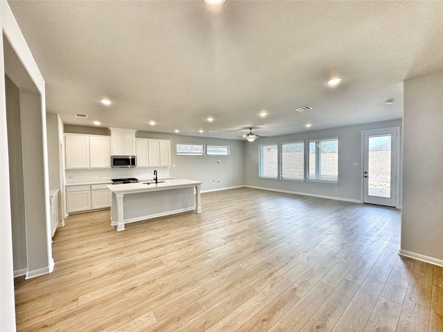 1503 Red Clover Avenue, Van Alstyne, TX 75495