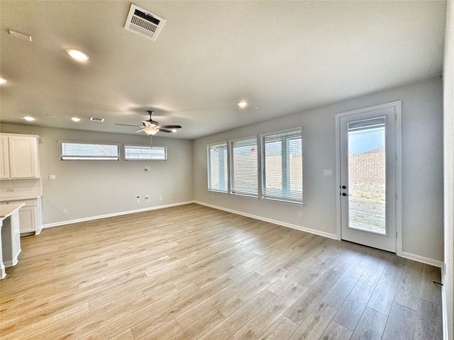 1503 Red Clover Avenue, Van Alstyne, TX 75495