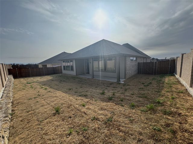 1503 Red Clover Avenue, Van Alstyne, TX 75495