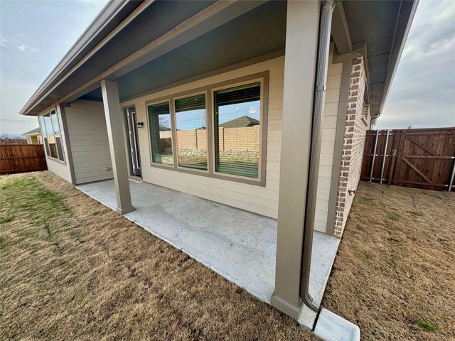 1503 Red Clover Avenue, Van Alstyne, TX 75495