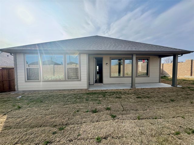 1503 Red Clover Avenue, Van Alstyne, TX 75495