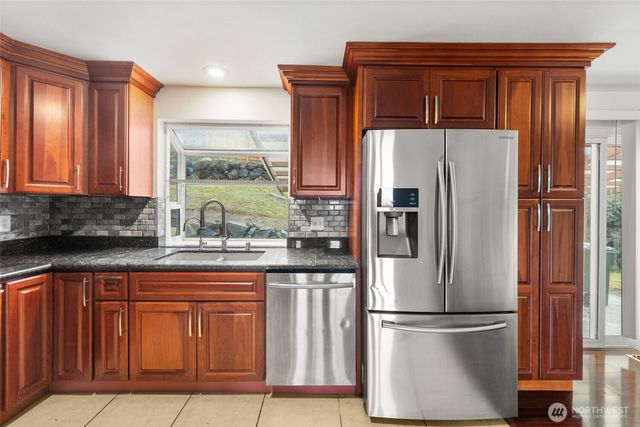 2702 Cedar Avenue S, Renton, WA 98055