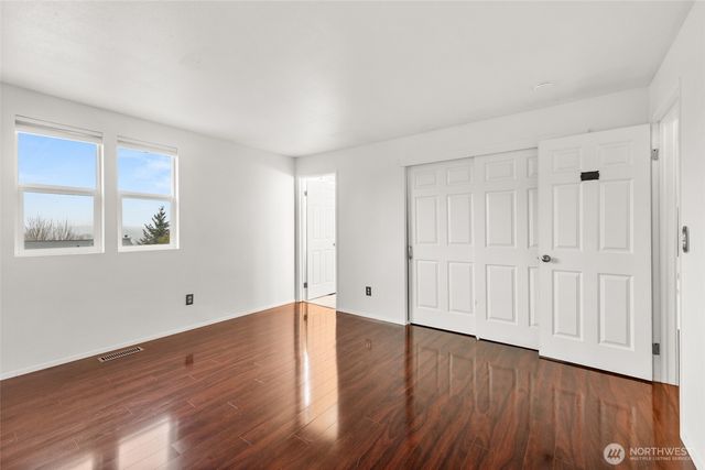 2702 Cedar Avenue S, Renton, WA 98055