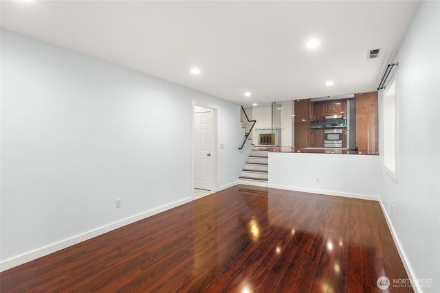 2702 Cedar Avenue S, Renton, WA 98055