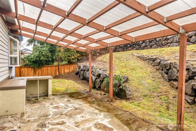 2702 Cedar Avenue S, Renton, WA 98055