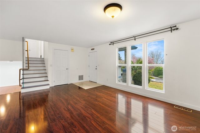 2702 Cedar Avenue S, Renton, WA 98055