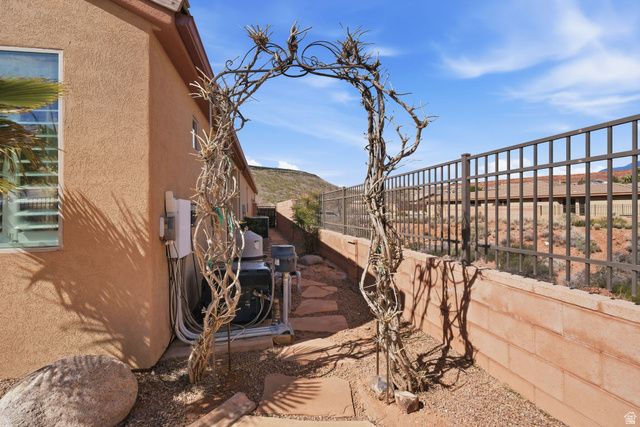 1672 N RANCH VIEW DR, Washington, UT 84780