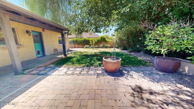 2534 S Grandview Avenue, Tempe, AZ 85282