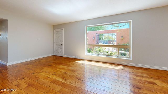 2534 S Grandview Avenue, Tempe, AZ 85282